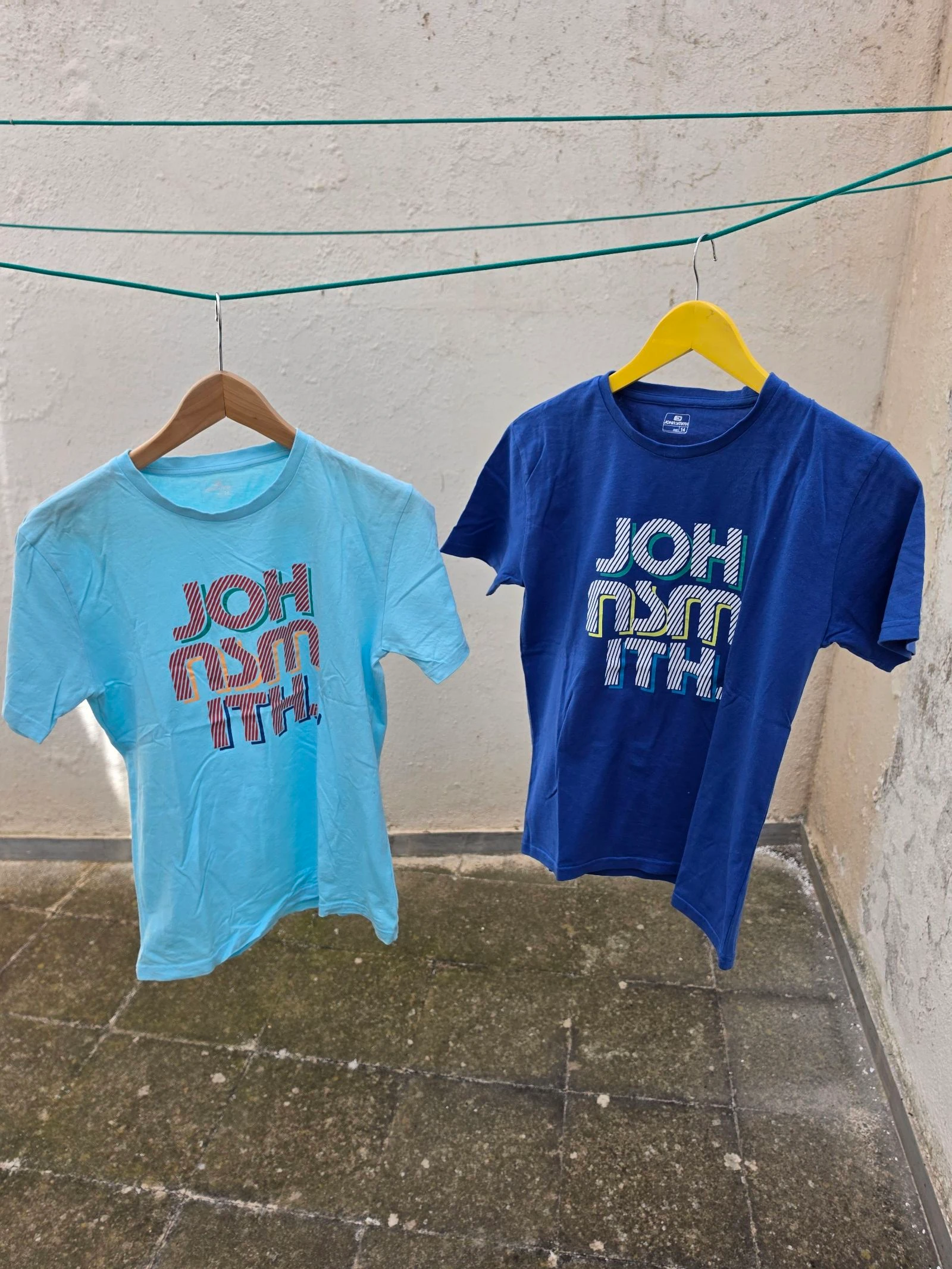 Lote de 2 Camisetas "Jhon Smith" niño t 14